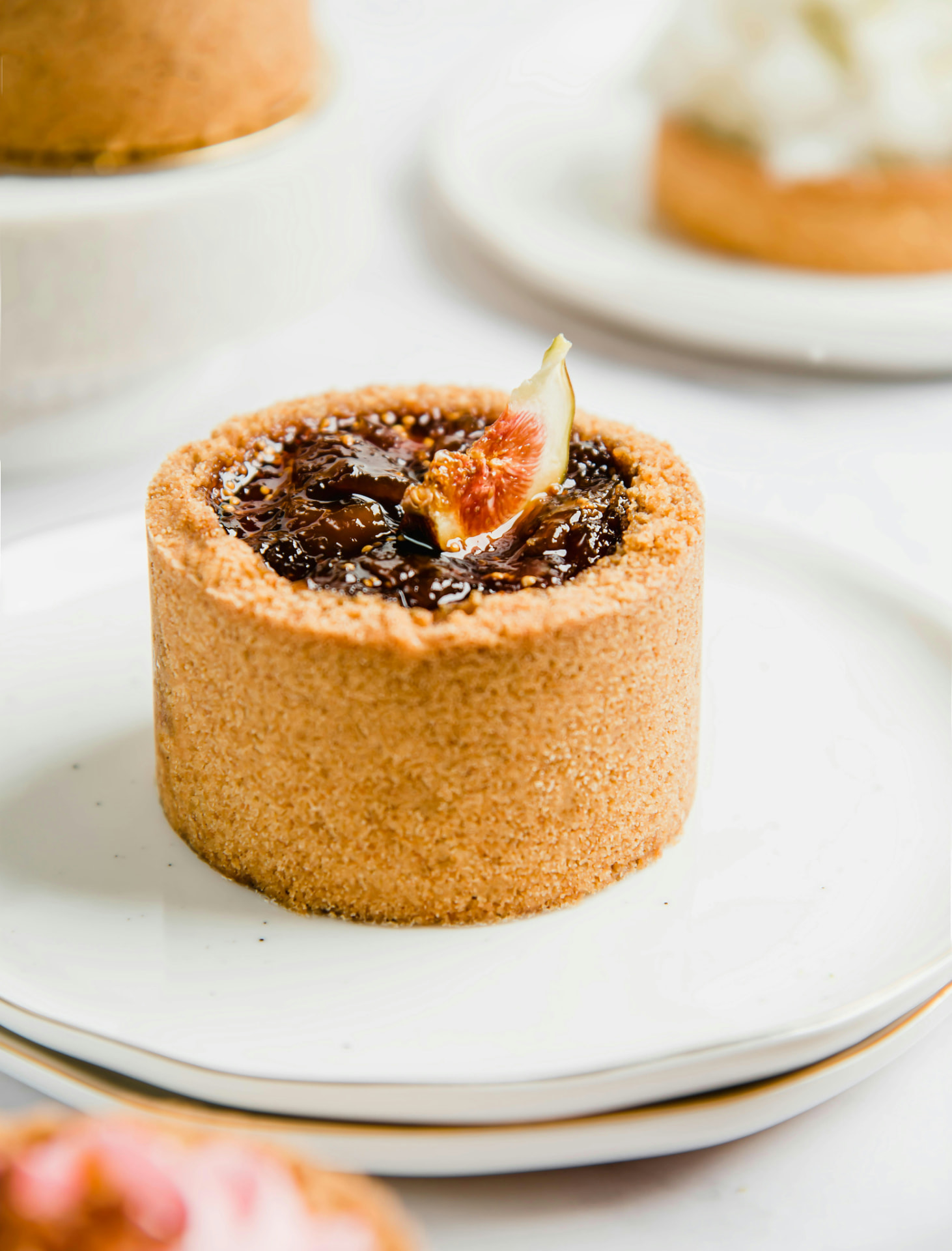 Tartelette aux figues sur biscuit sablé — pâtisserie végétale
